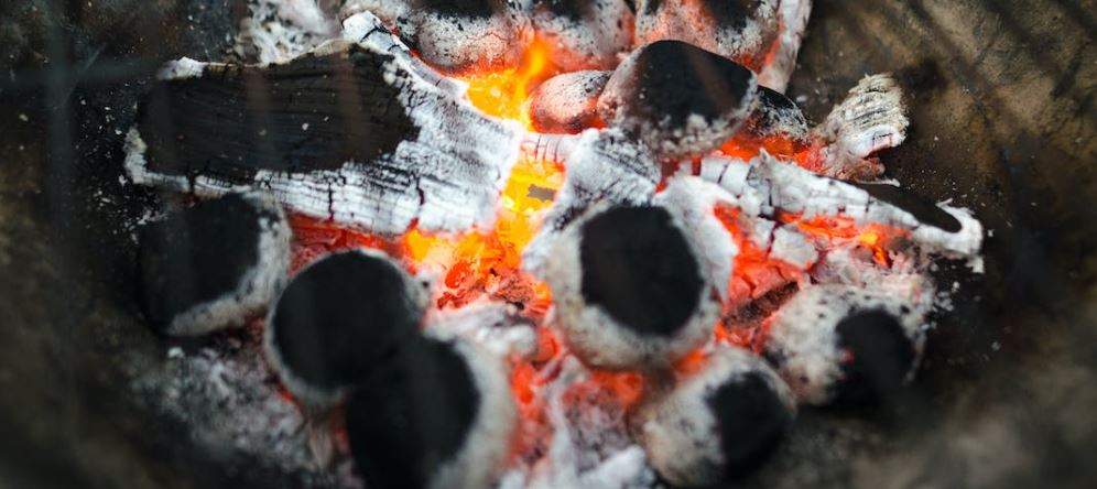 How to Clean Ash Out of Charcoal Grill – Step by Step Guide