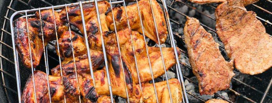 Charcoal Grill Goes Out With Lid On – Here is what to do